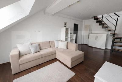 Apartament cu 3 camere semidecomandat în Zorilor