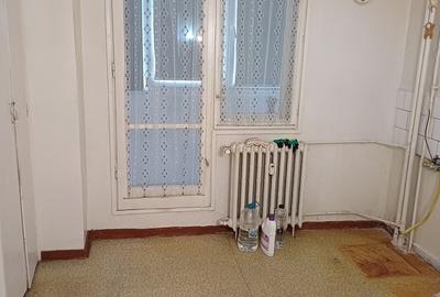 Apartament decomandat în Titan - 5