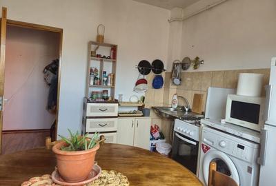Apartament cu 2 camere decomandat în Central - 2