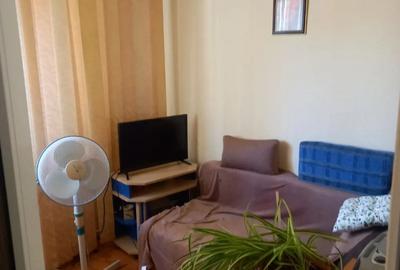 Apartament cu 3 camere . - 17