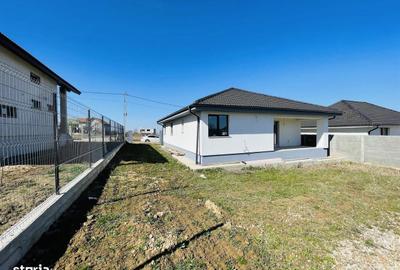 Casă cu 4 camere cu Teren 600 Mp în Paleu - 2