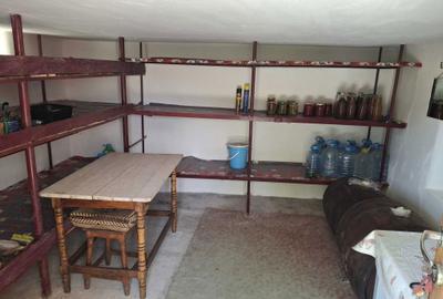 Casă cu 4 camere cu Teren 1200 Mp în Central - 2