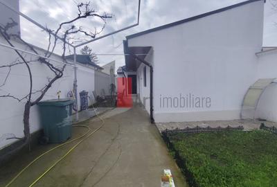 Casă individuală cu 3 camere cu Canalizare în Giulești - 1
