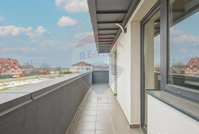 Apartament cu 2 camere decomandat, mobilat în Central