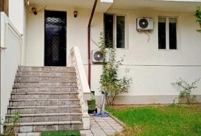 Casă individuală cu 8 camere cu Canalizare în Parcul Carol - 1