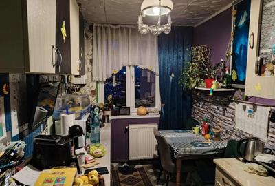 Apartament cu 2 camere decomandat în Tractorul