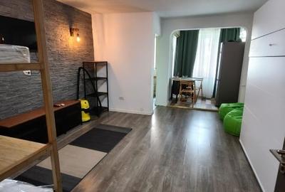 Garsonieră decomandată, mobilată în Drumul Taberei
