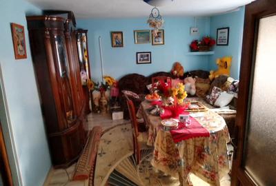 Vand casa in Targu Jiu in zona buna ?i lini?tita! - 1