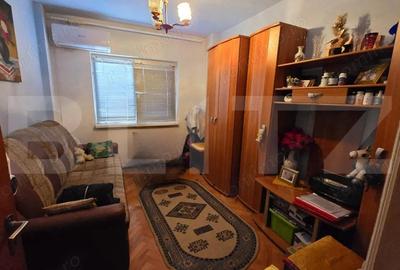 Apartament cu 4 camere decomandat în Central - 2