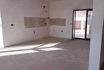 Casă cu 4 camere în Mărtinești - 13