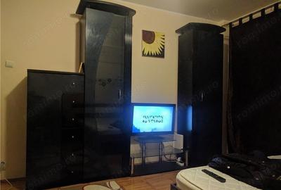 Garsonieră decomandată în Timpuri Noi