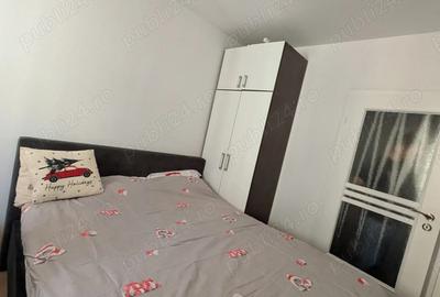 Apartament cu 3 camere decomandat în Turnișor - 1
