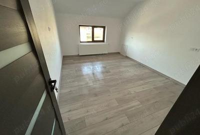 Casă cu Canalizare în Geamăna - 8