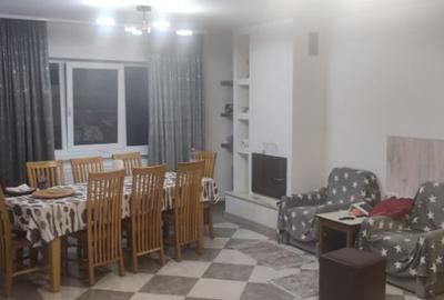 Casă individuală cu 9 camere cu Teren 365 Mp în Eforie Nord - 8