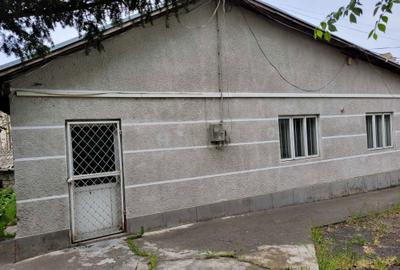 Casă cu 4 camere decomandat în Exterior Vest - 15