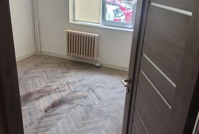 Apartament cu 3 camere decomandat în Central - 4