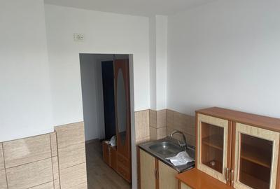 Apartament cu 2 camere decomandat în Calea Galați - 3