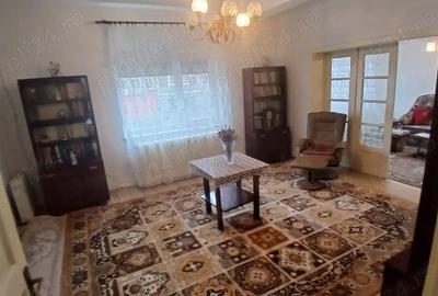 Apartament cu 4 camere semidecomandat în Central - 8