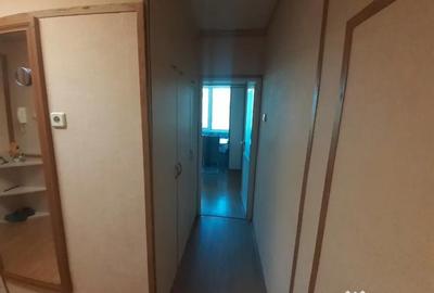Apartament cu 2 camere decomandat în Buziașului