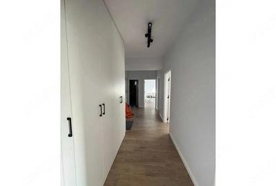 Apartament cu 3 camere decomandat în Berceni - 3