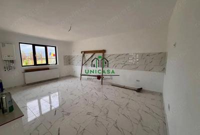 Casă cu 3 camere cu Teren 800 Mp în Mihăești - 4