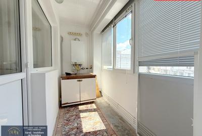 Garsonieră decomandată în Central - 10