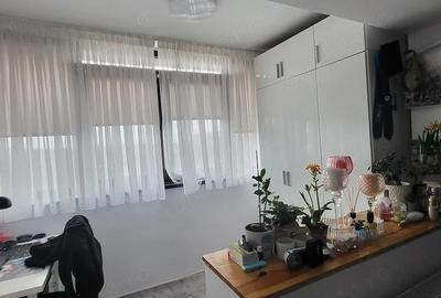 Apartament cu 3 camere semidecomandat în Prelungirea Ghencea - 7