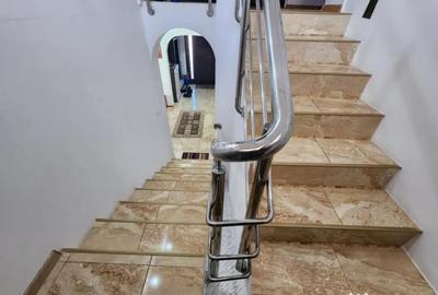 Casă cu 5 camere cu Canalizare în Tomești - 3