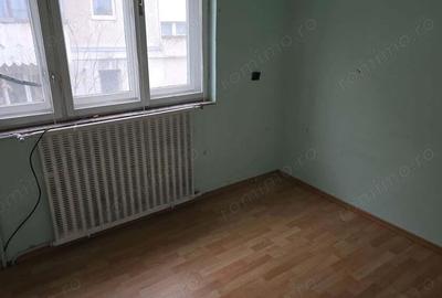 Vand imobil in Deva compusa din 2 corpuri de cladire, zona centrala, suprafata totala de teren 804 m Vand imobil in Deva compusa din 2 corpuri de cladire, zona centrala, suprafata totala de teren 804 m - 5