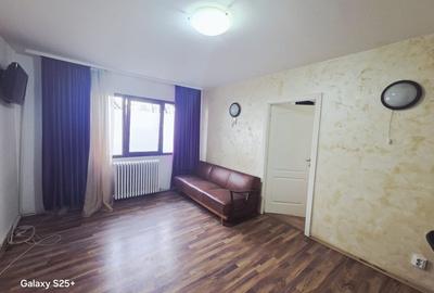 Apartament cu 2 camere nedecomandat în Podu Roș - 1