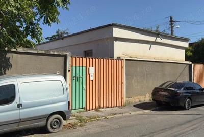 Spațiu comercial, de 400 mp, în Exterior Vest