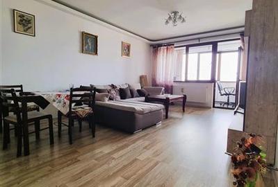 Apartament cu 2 camere decomandat, mobilat în Tractorul - 2