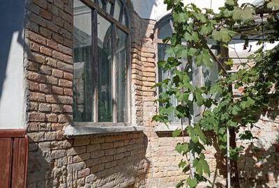 CASA BOIEREASCA pe colt  in Nadlac, Independentei colt cu M. Eminescu - 5