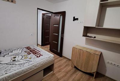 Apartament cu 4 camere decomandat în Central - 1