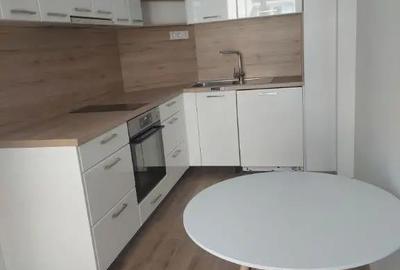 Garsonieră decomandată în UMT - 2