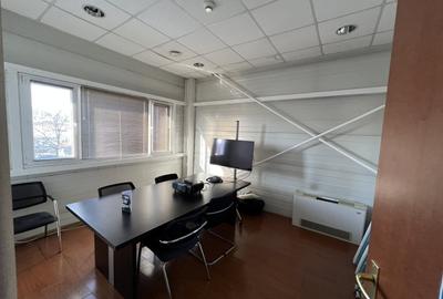 Caransebes  - Spatiu comercial - pretabil birouri/showroom - 10 locuri parca - 9