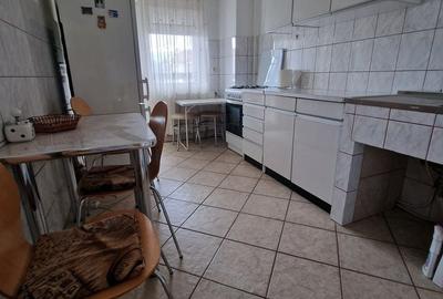 Apartament cu 3 camere decomandat în Central - 2