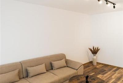 Apartament cu 2 camere decomandat, mobilat în Tractorul - 3