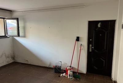 Apartament cu 2 camere semidecomandat în Central - 1