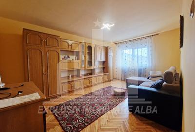 Apartament cu 2 camere decomandat, mobilat în Cetate