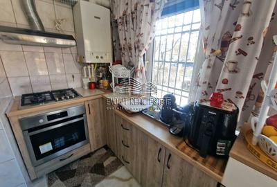 Apartament 3 camere de vanzare decomandat Inel 2 - 13