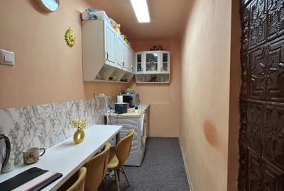 Apartament 2 camere, decomandat, 59mp utili, zona Sinaia - 2