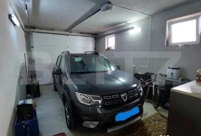 Casă cu 4 camere cu Teren 550 Mp în Central - 2