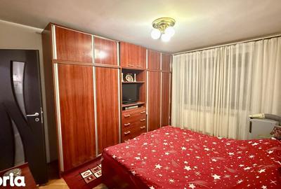 Apartament cu 4 camere semidecomandat, mobilat în Circumvalațiunii