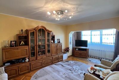 TOMIS III - Direcția Vamală -3 camere decomandat