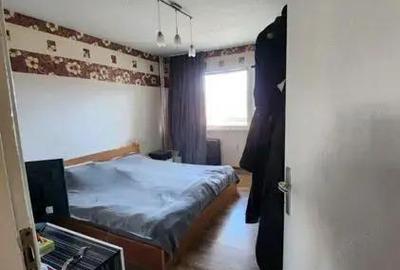 Garsoniera in zona Astra