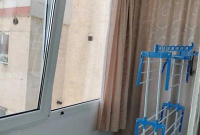 Apartament cu 3 camere semidecomandat în Central - 3