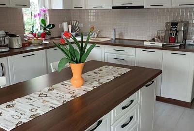 Casă cu 6 camere cu Teren 10 Mp în Central - 3