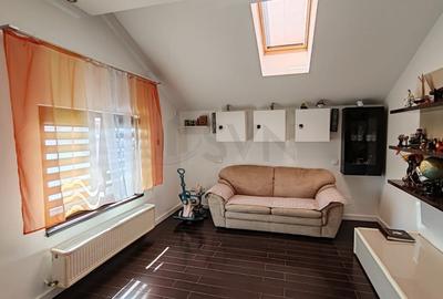 Casă individuală cu 8 camere cu Canalizare în Vitan - 6