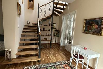 Casă cu 4 camere în 23 August - 9